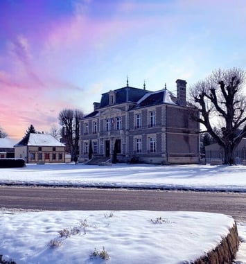 Découvrez l'histoire de la mairie de Vauchassis
