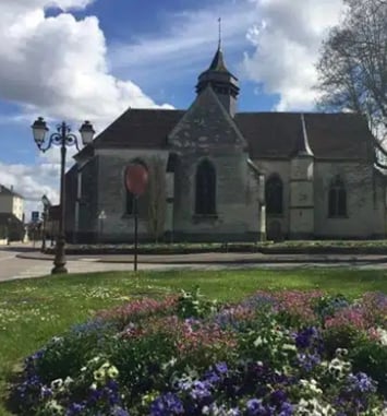 Découvrez une église à l'architecture gothique