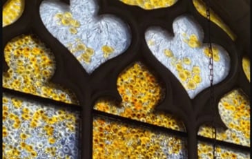 Admirez les vitraux de l'église Saint-Luc