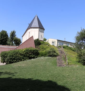Découvrez l'histoire de la tuilerie et de son fondateur Louis Brisson