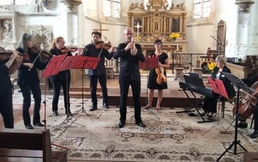 Profitez d'une chorale accompagnée d'une pianiste