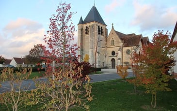 Visite guidée de l'église de Saint-Parres-aux-Tertres et de sa nécropole gallo-romaine. Histoire contée de la vie de saint Patrocle.