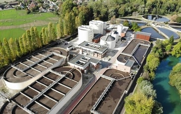 Visitez une usine de traitement des eaux