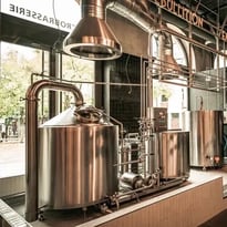 Visite de la fabrique de bière au cœur de la bourse du travail